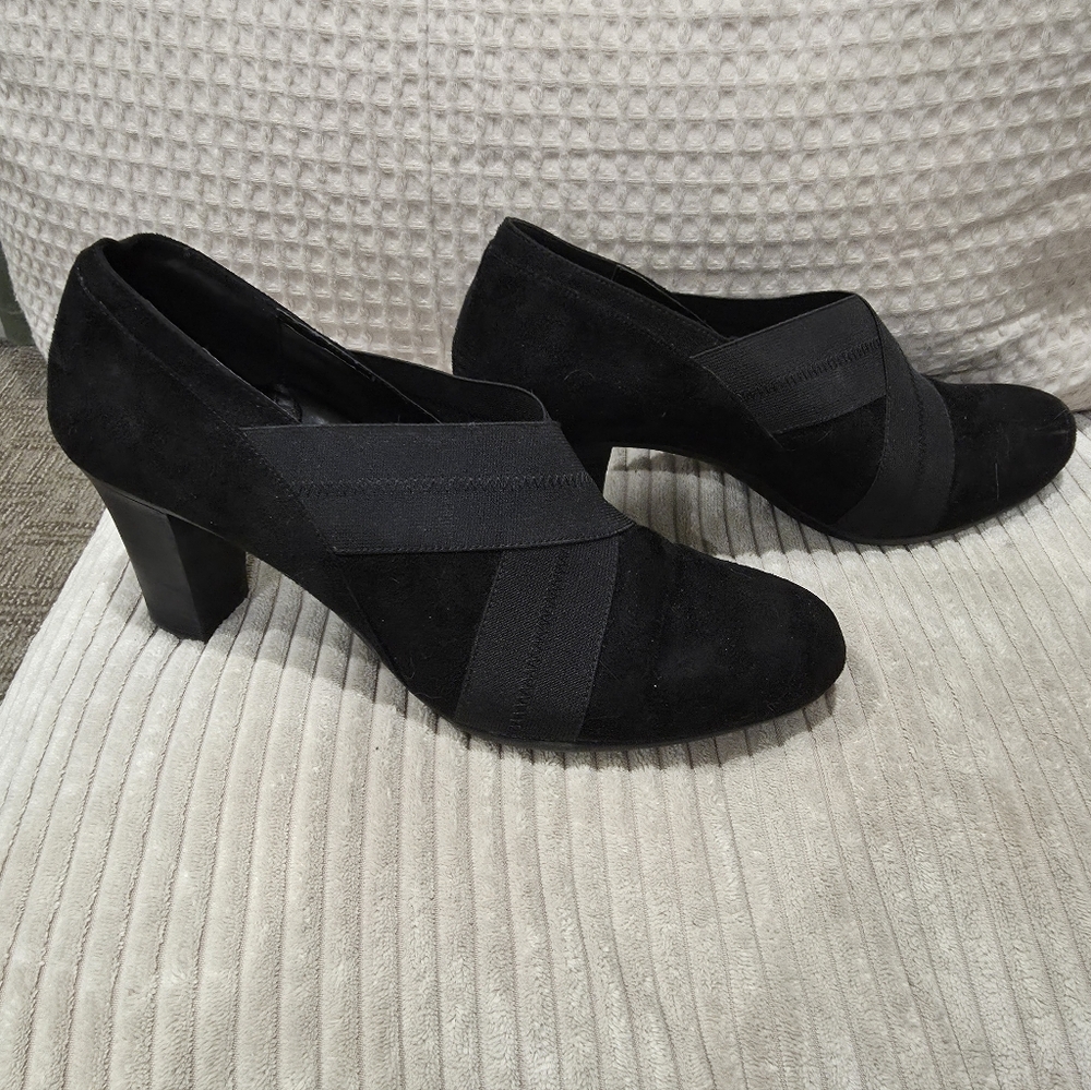 Impo Black Suede Women's Heels